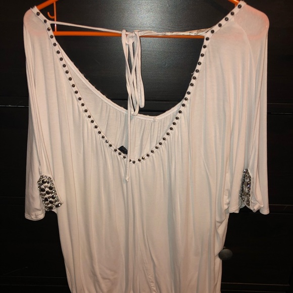 White buckle shirt. Worn one x - Picture 2 of 2